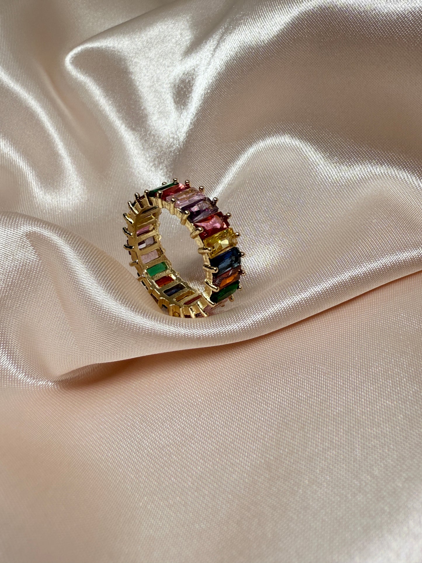 Rainbow color sparking ring