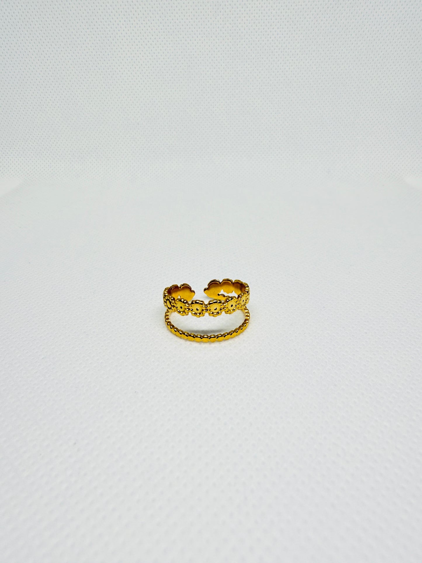 Classic american style ring
