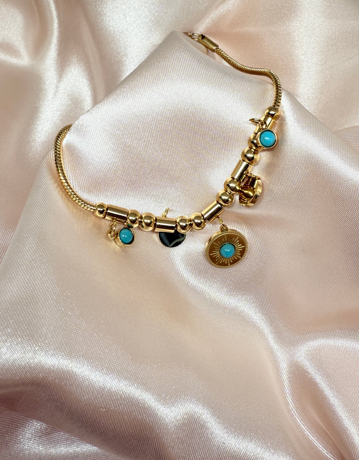 Daisy round turquoise bracelet