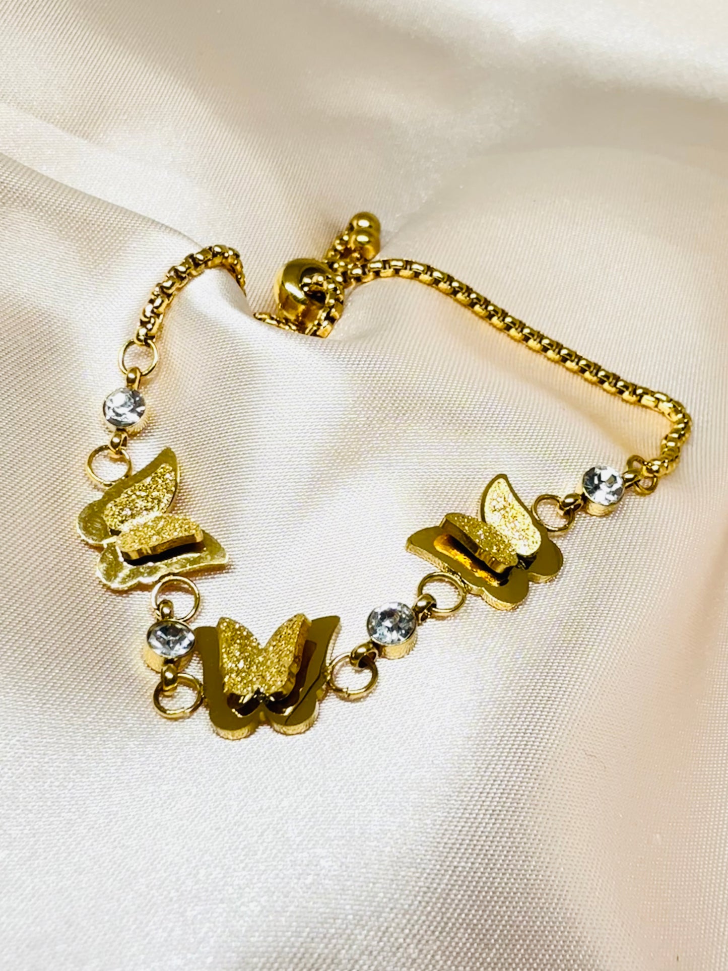 Elegant butterfly charm bracelet