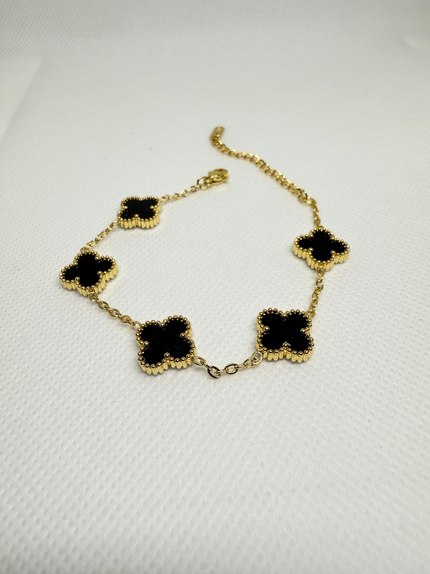 Lucky clover bracelet, Black
