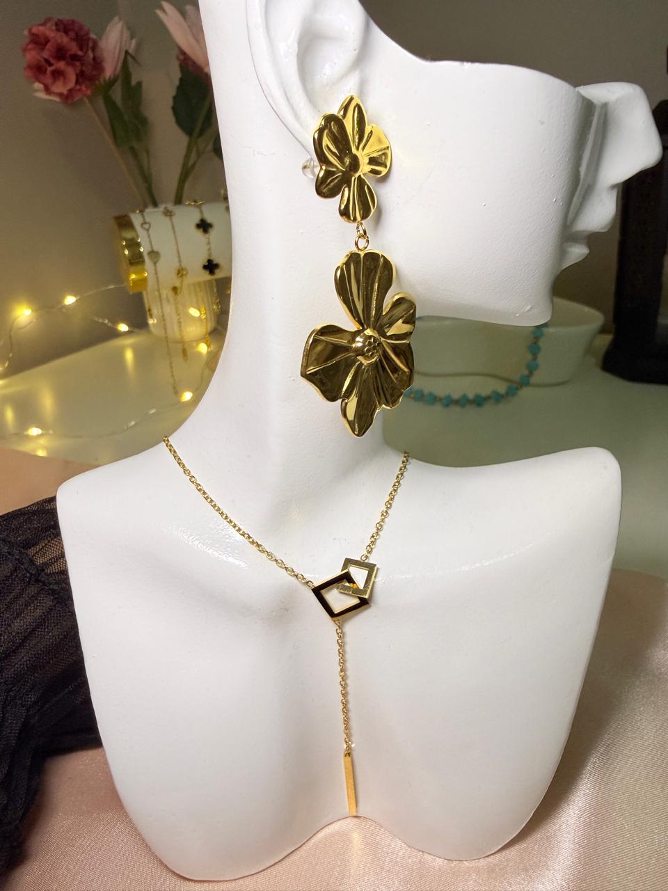 Square buckle pendant