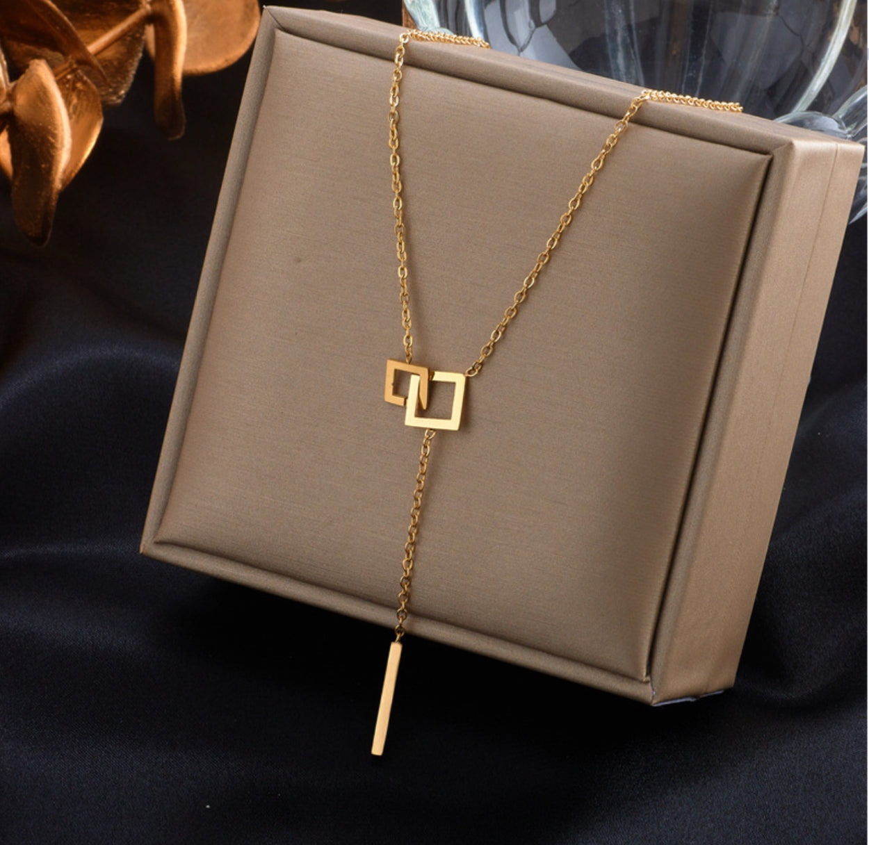 Square buckle pendant