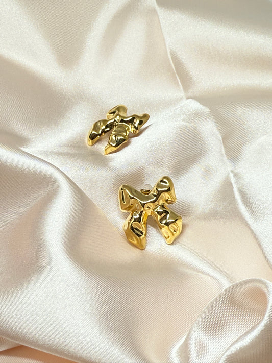 Ribbon bow earring