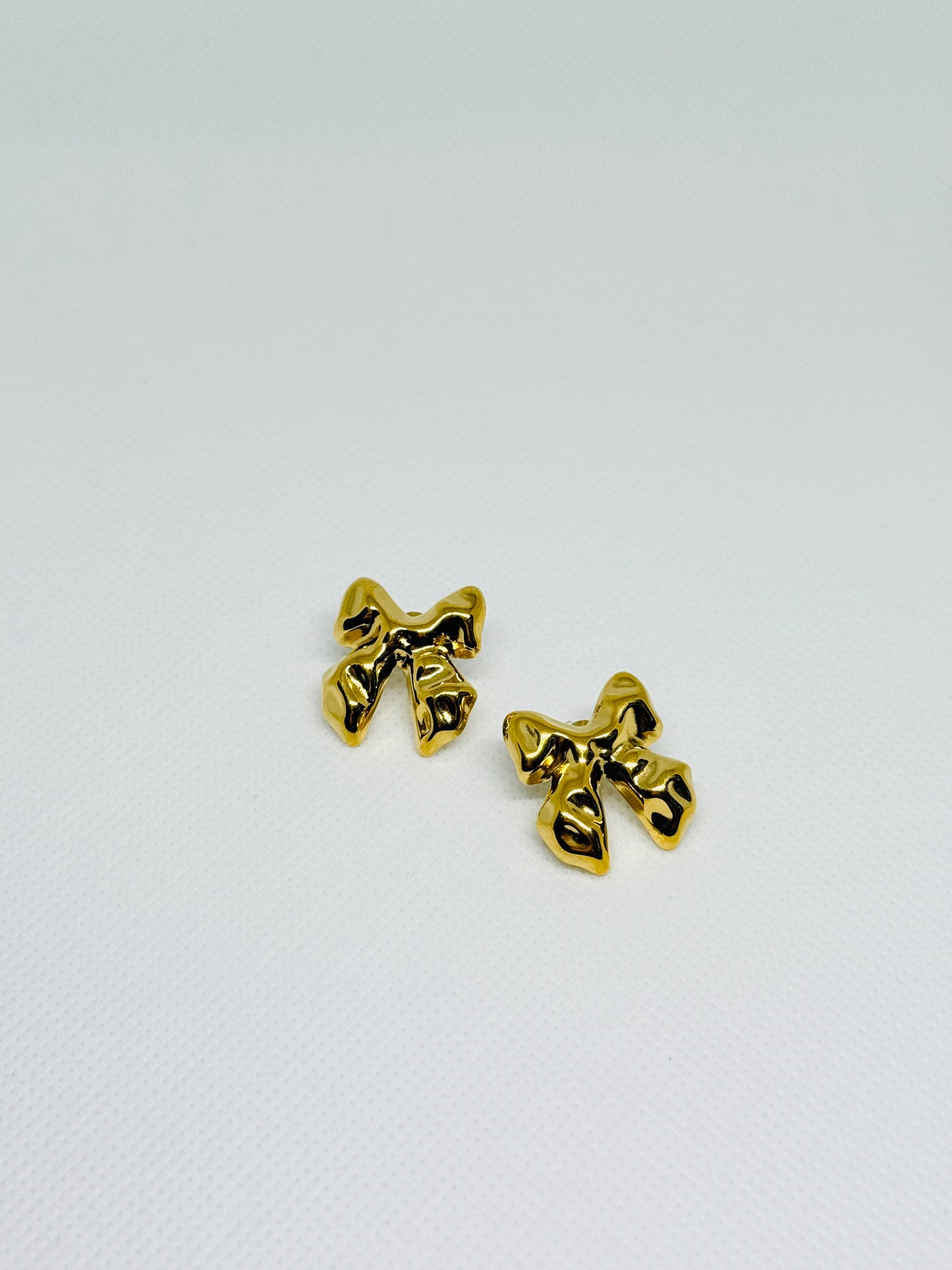 Ribbon bow earring