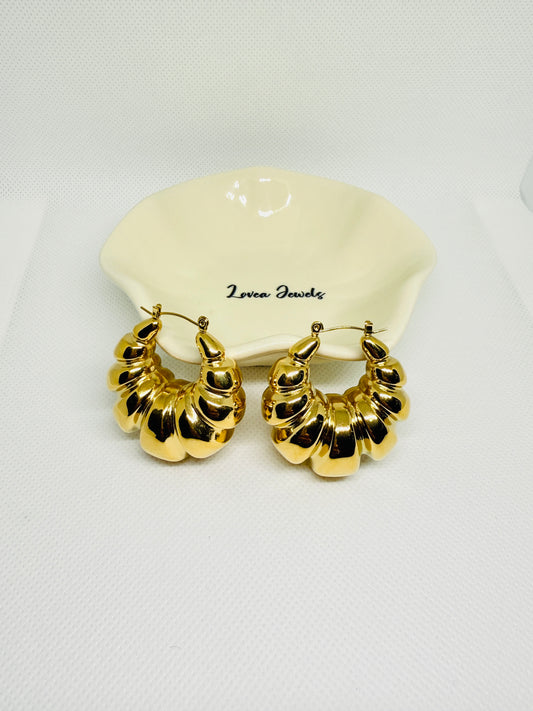 Exaggerated Croissant hollow out earrings