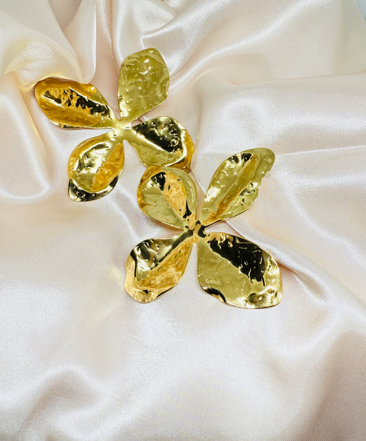 Exaggerated super large flower earrings