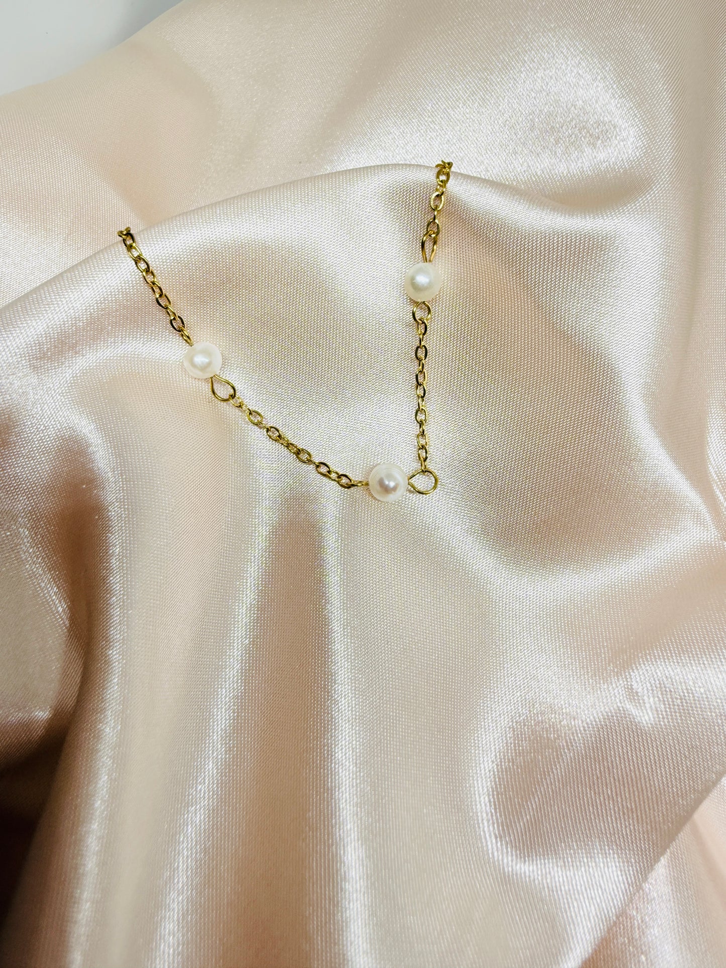 Bracelet with pearls