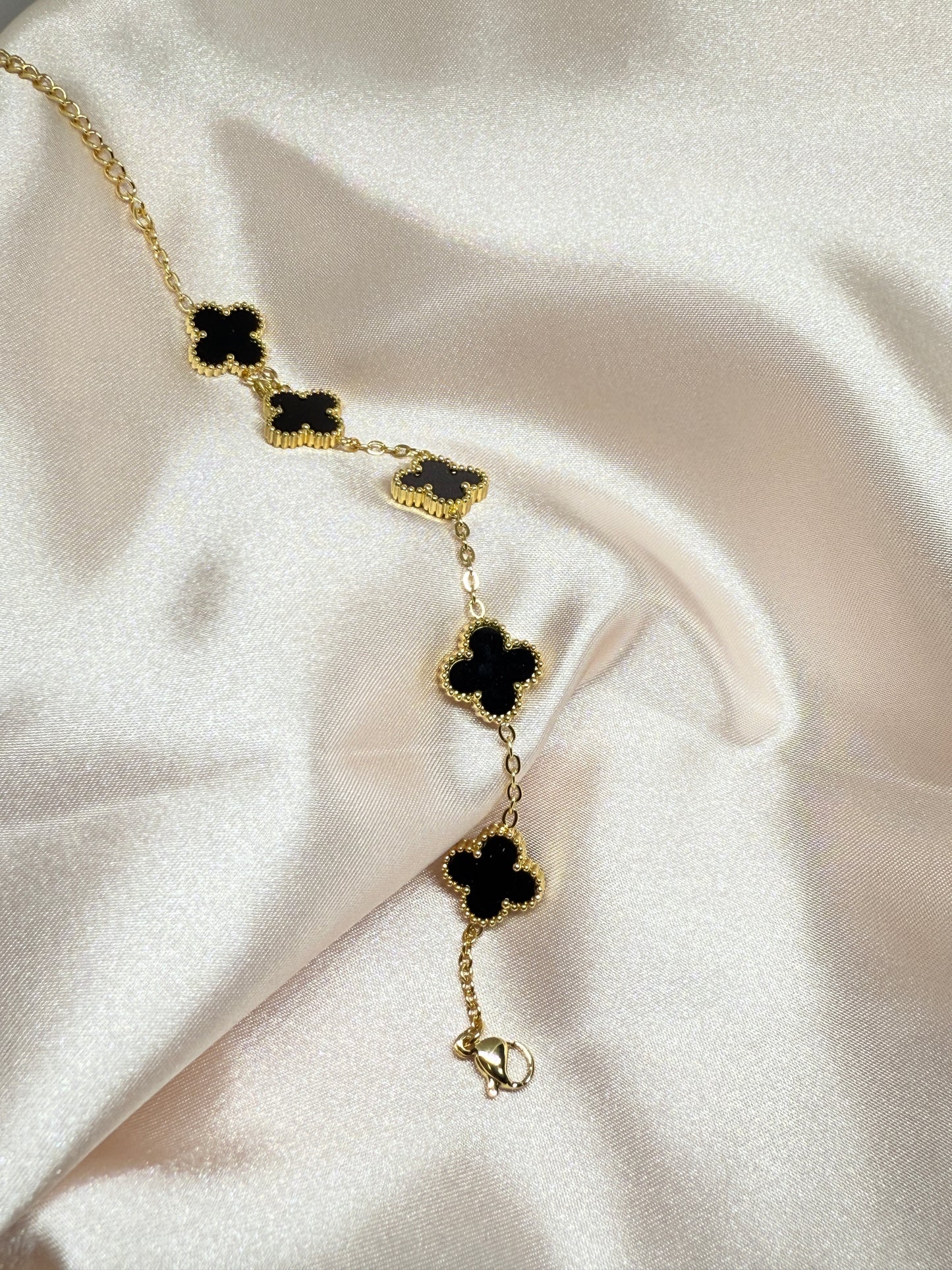Lucky clover bracelet, Black
