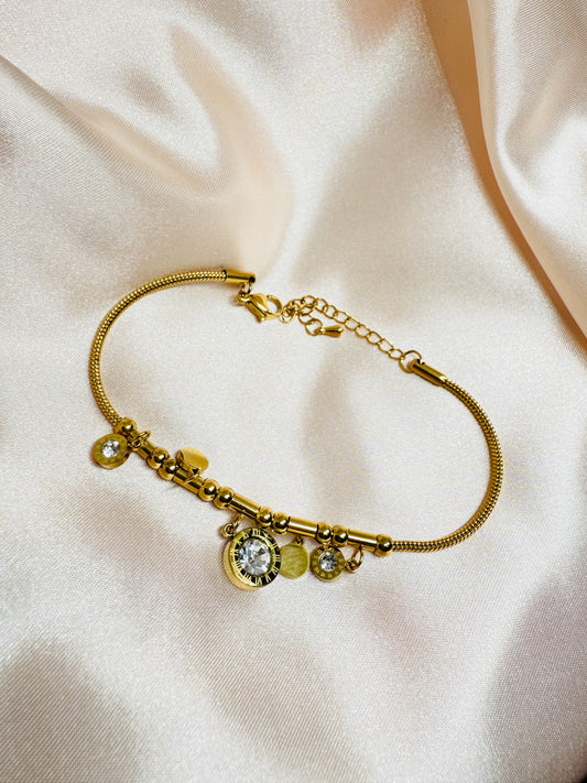 Roman numeric charms bracelet