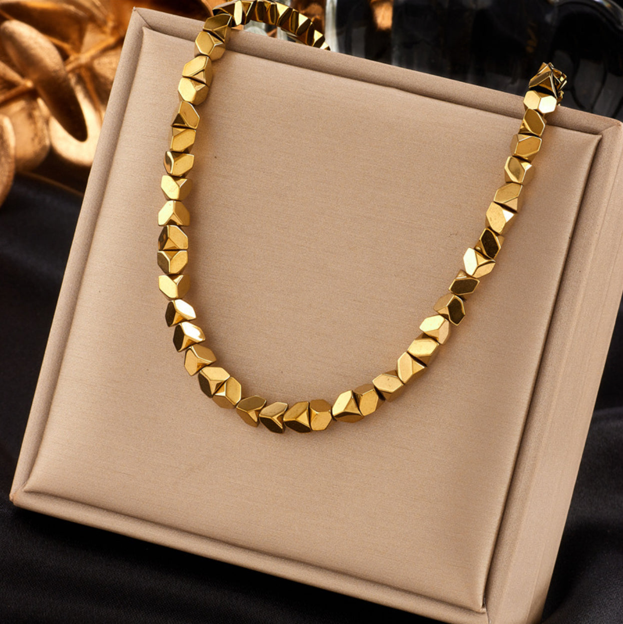 Beaded necklace