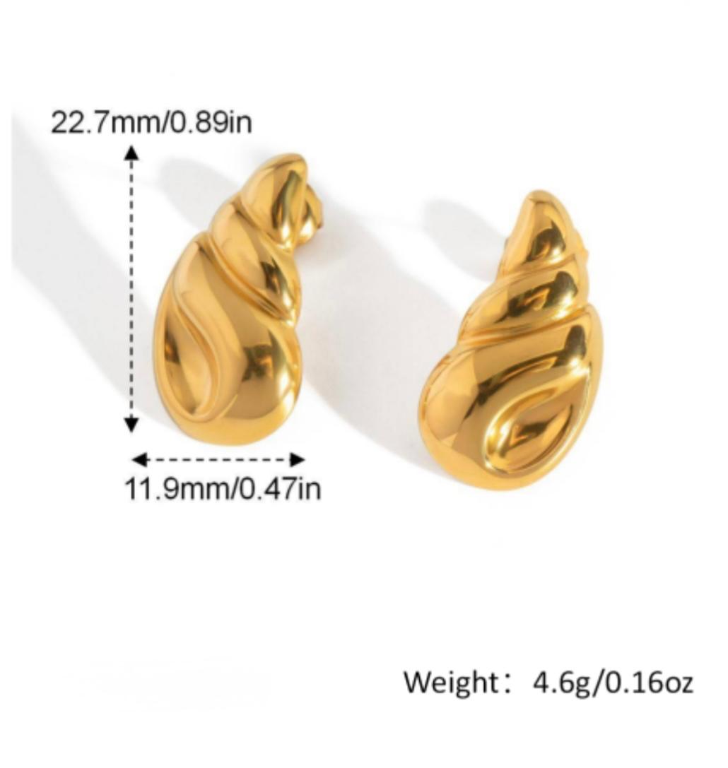 Classic snail stud