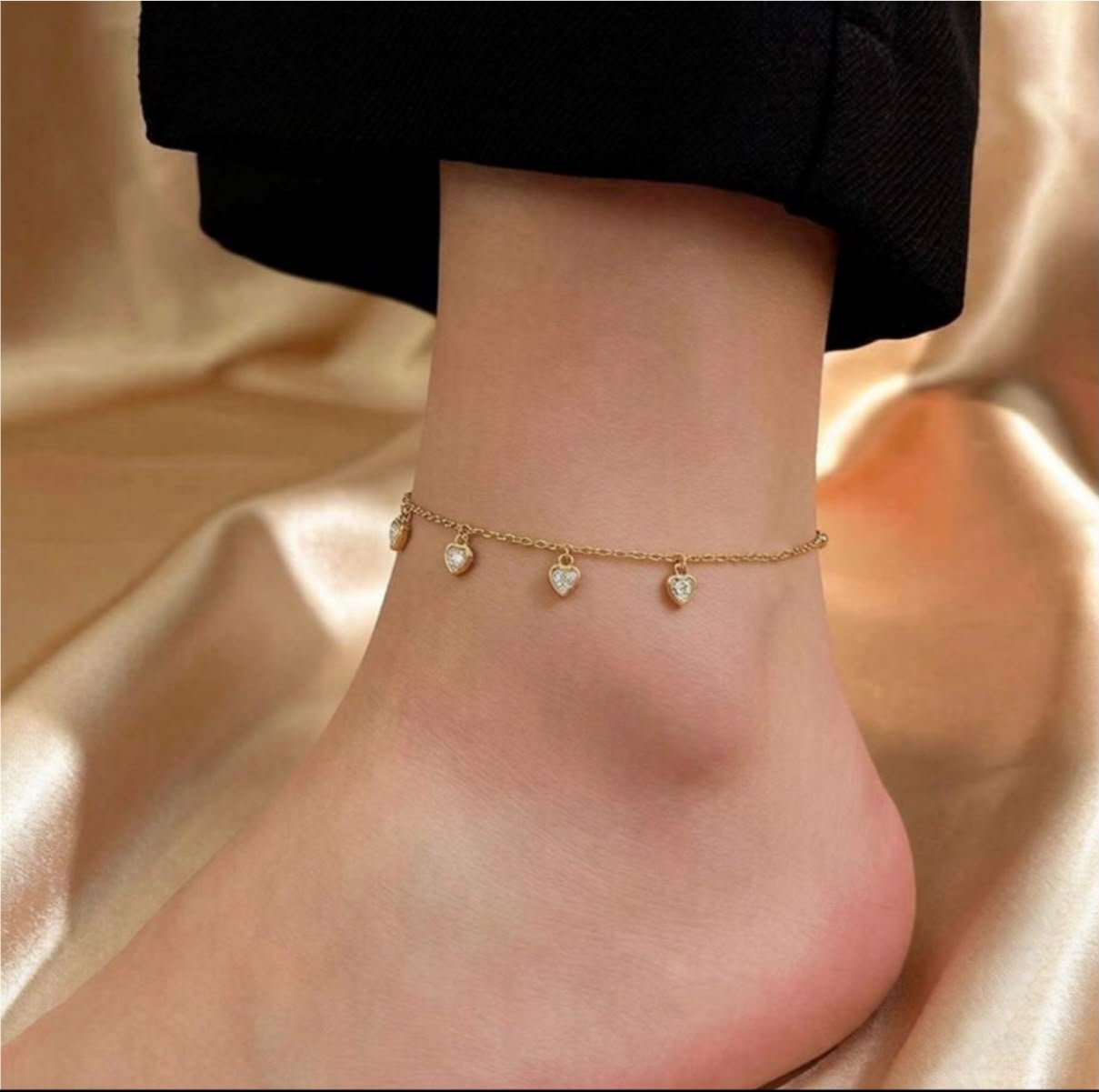 Heart charm anklet